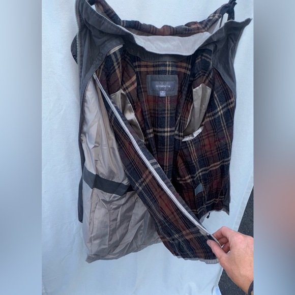 Liz Claiborne Heavy Jacket Women’s Medium Full Zip Lined Beige Microfiber Shell - Picture 8 of 8